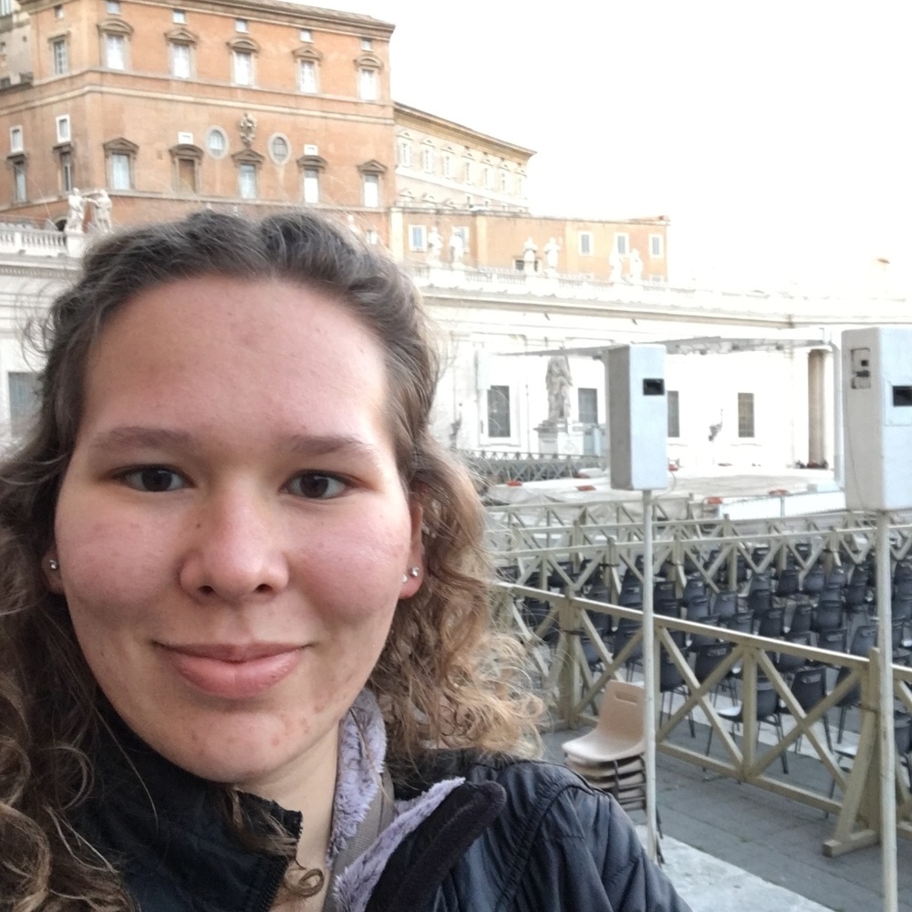 Meet your Posher, Stephanie